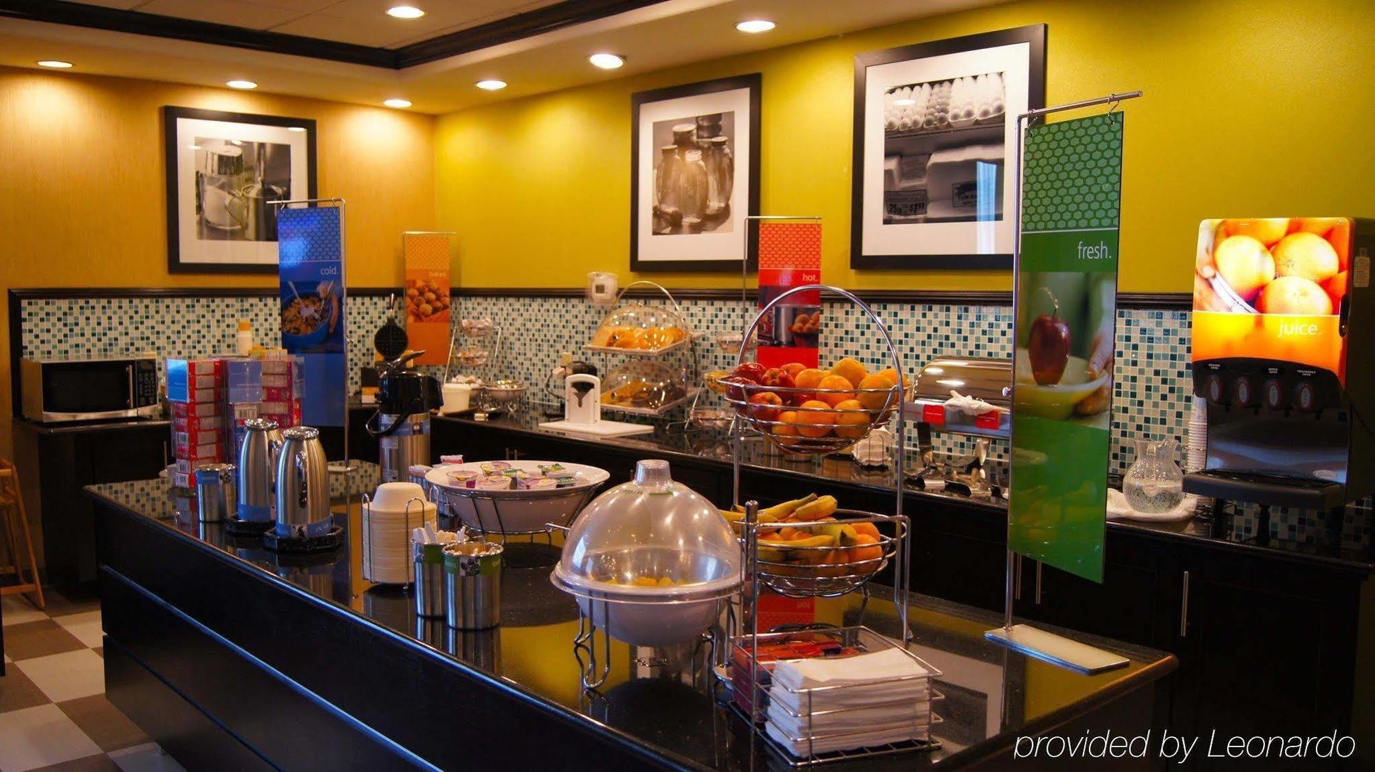 Hampton Inn And Suites Houston Pasadena Restoran gambar